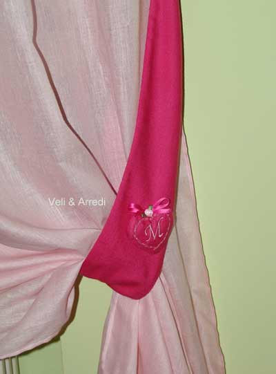 Le tende per la camera di una bambina