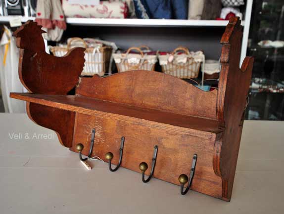 Una mensola in legno