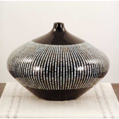 Vaso laccato inserti in madreperla tondo