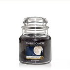 Midsummer's Night candela Yankee Candle giara media
