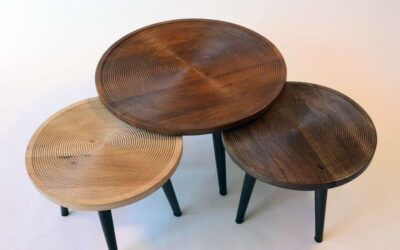 Set di tre tavolini da salotto in legno